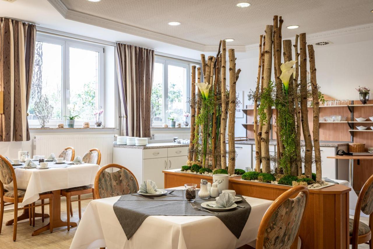 Hotel Pfaelzer Hof Gmbh Braunschweig Buitenkant foto