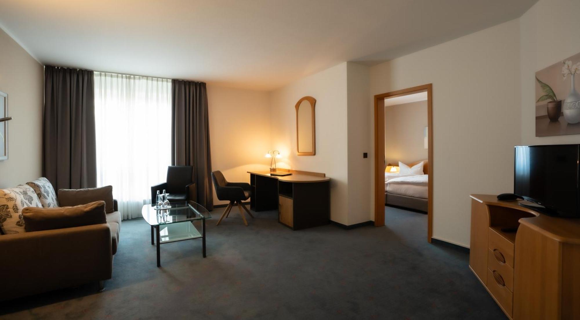 Hotel Pfaelzer Hof Gmbh Braunschweig Buitenkant foto