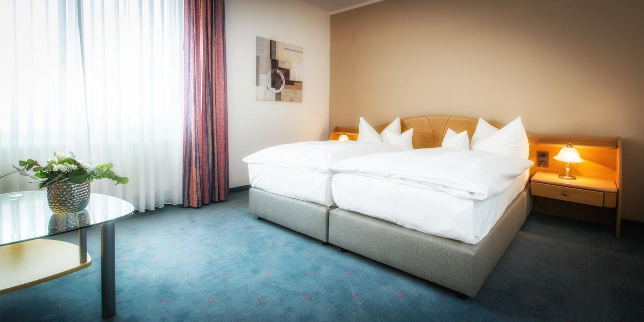 Hotel Pfaelzer Hof Gmbh Braunschweig Buitenkant foto
